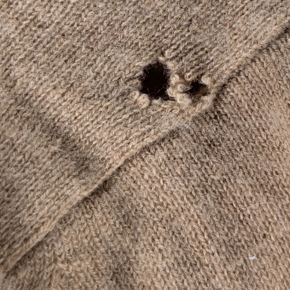 NWT Naadam essential cashmere hoodie HOLES - Picture 10 of 10